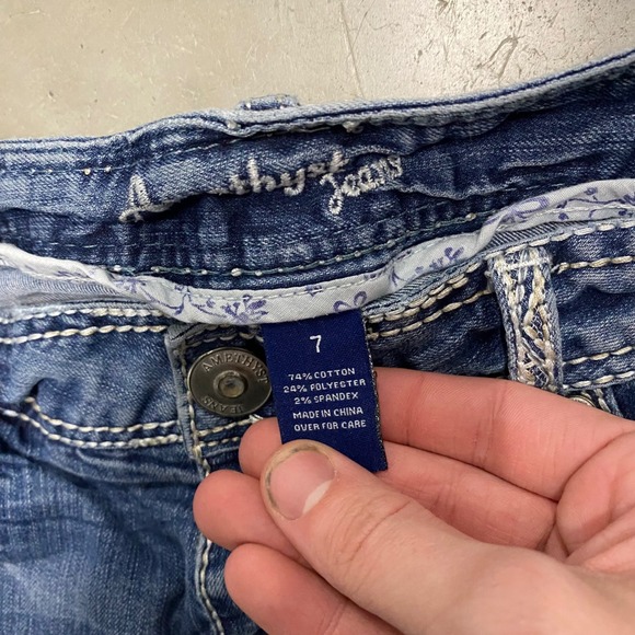 Amethyst Jeans Women's Size 7 Bootcut Flared Denim Pants Embellished Pockets - Picture 2 of 4